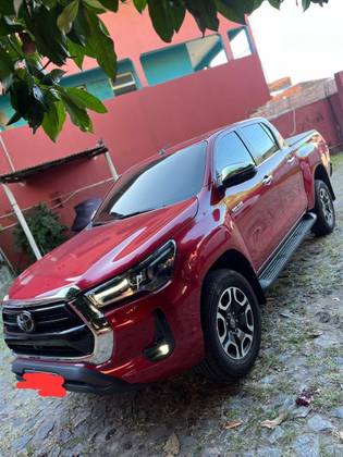 TOYOTA HILUX 2.8 D-4D TURBO DIESEL CD SRX 4X4 AUTOMÁTICO